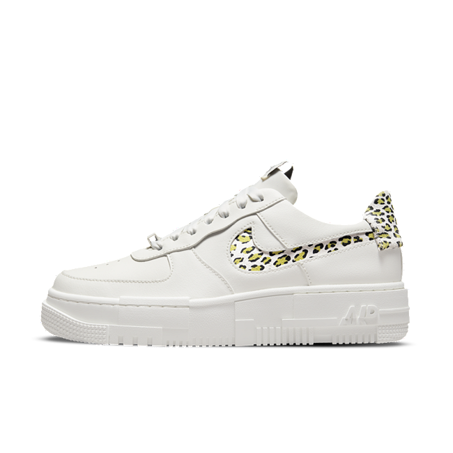 Nike Air Force 1 Pixel SE