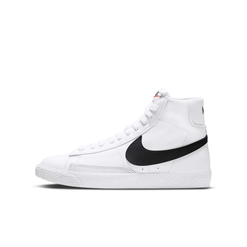 Nike Blazer Mid CZ7531-100 01