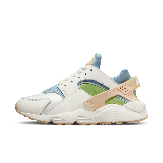 Nike Air Huarache SE DQ0117-100 01