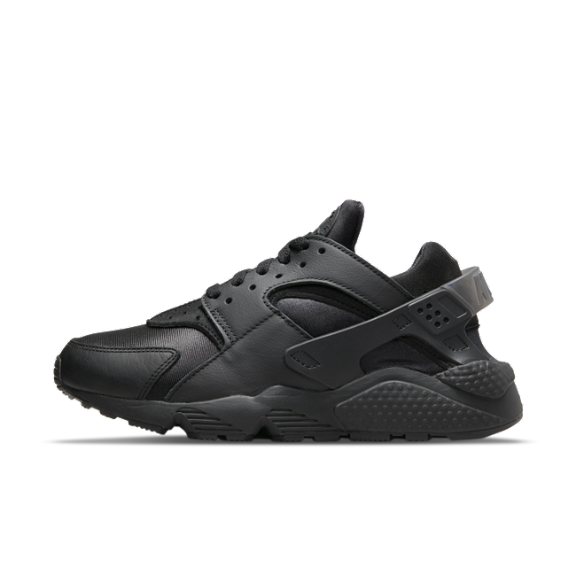 Nike hurache store triple black