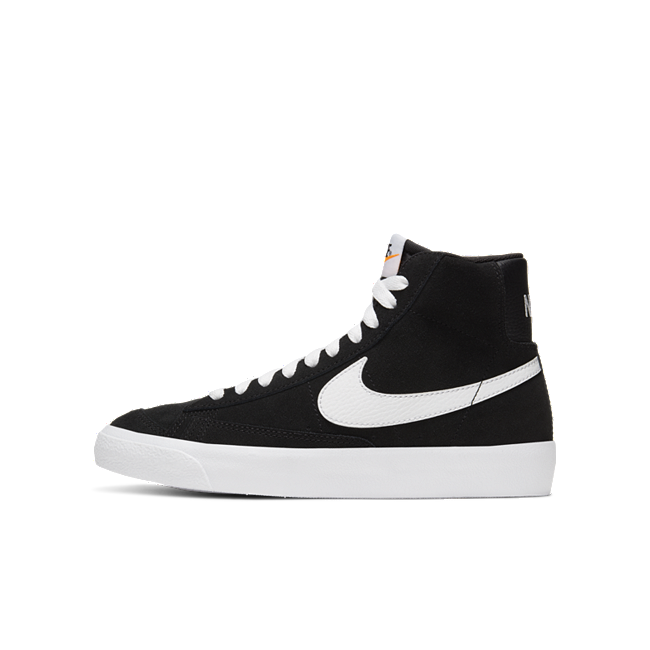 Nike Blazer Mid '77 Suede DD3237-002 01