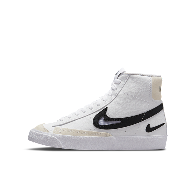 Nike Blazer DR7893-100