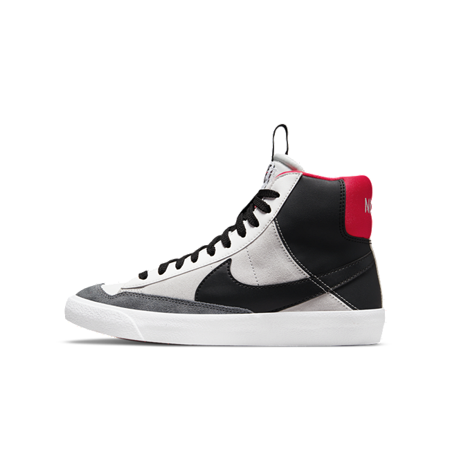 Nike Blazer Mid '77 SE D DH8640-100
