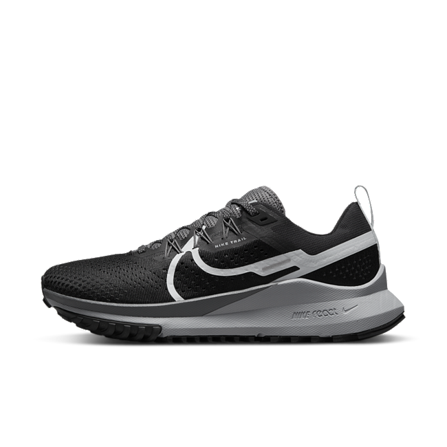 Nike Pegasus | DJ6158-700 | SPORTSHOWROOM