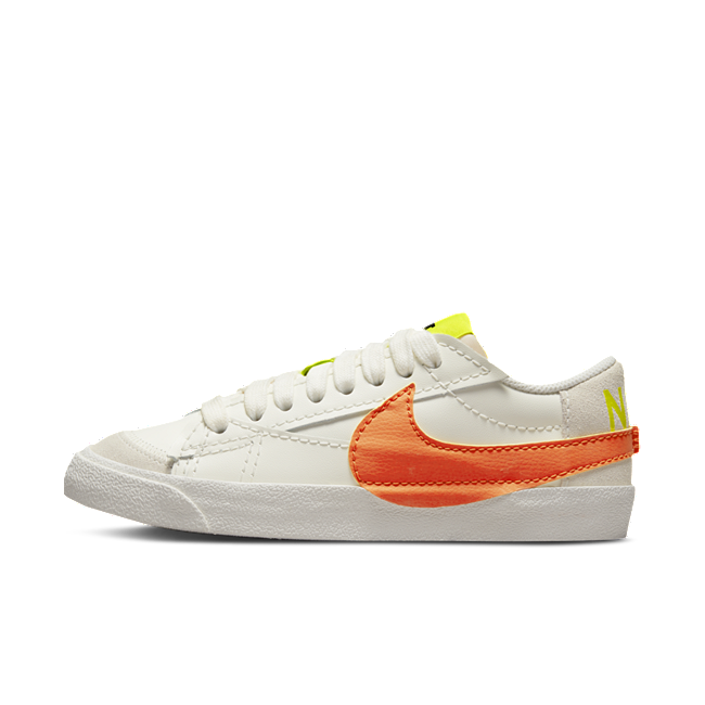 Nike Blazer Low Jumbo DQ1470-103 01