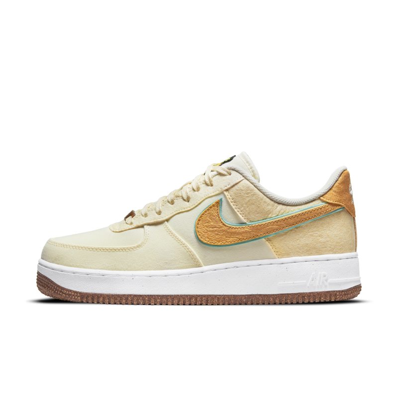 Nike Air Force 1 '07 Premium CZ1631-100 01