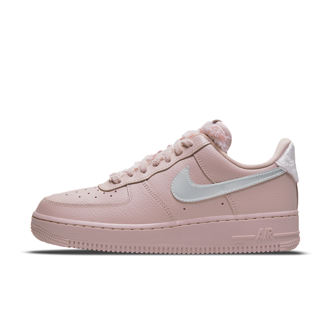 Nike Air Force 1 '07 DO6724-601 01