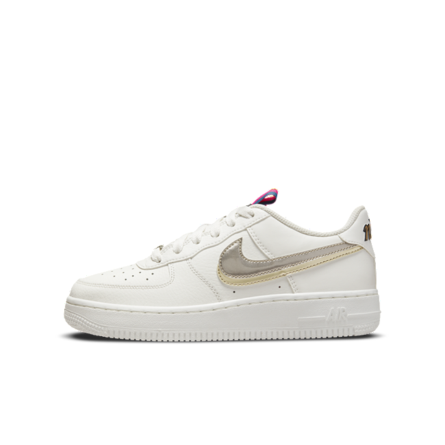 Nike Air Force 1 LV8