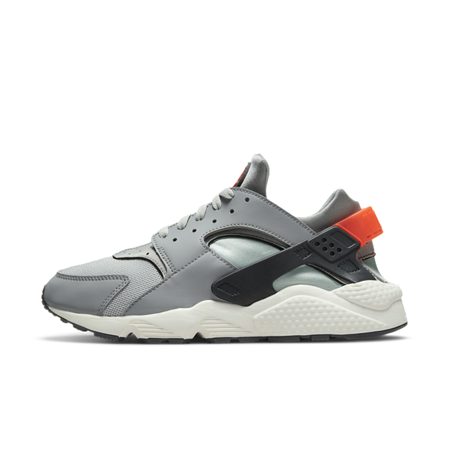 Nike Air Huarache DR8606-001