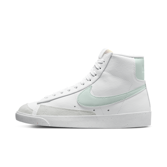 Nike Blazer Mid '77 Next Nature DQ4124-102 01