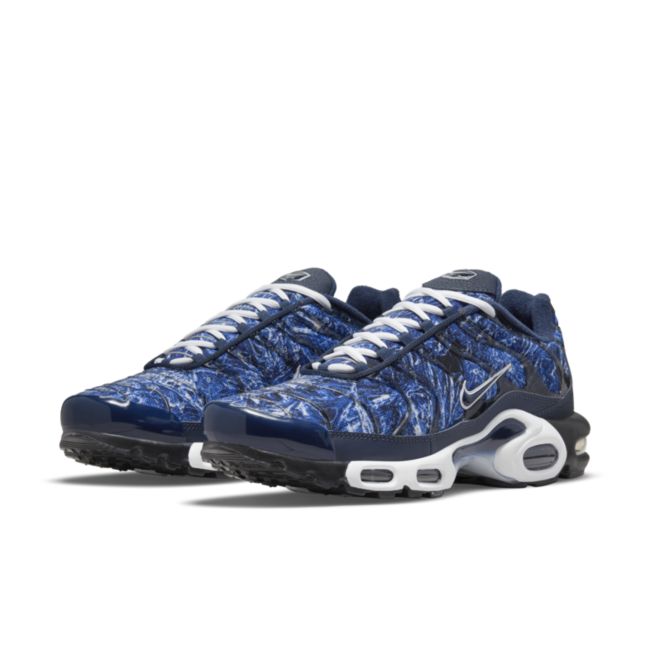 Nike Air Max Plus DO6384-400 02