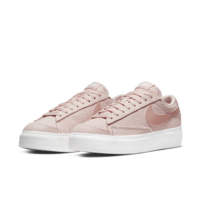 Nike Blazer Low Platform DN0744-600 04