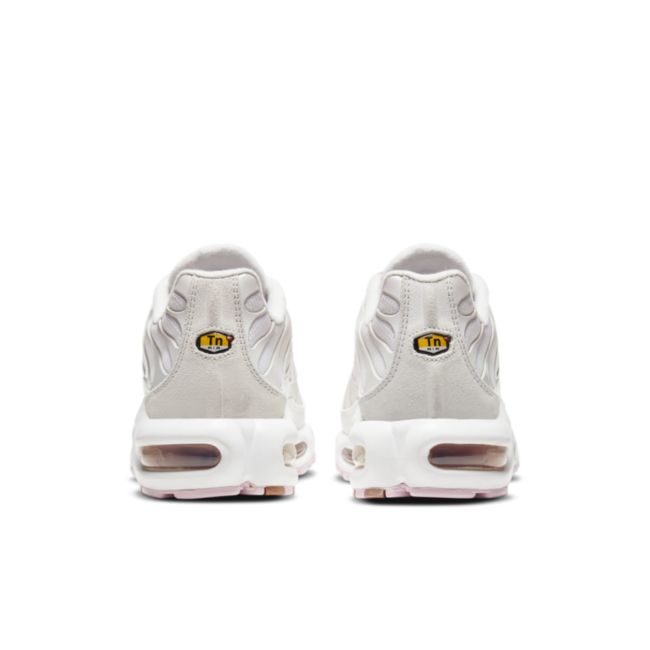 Nike Air Max Plus DD6612-001 04