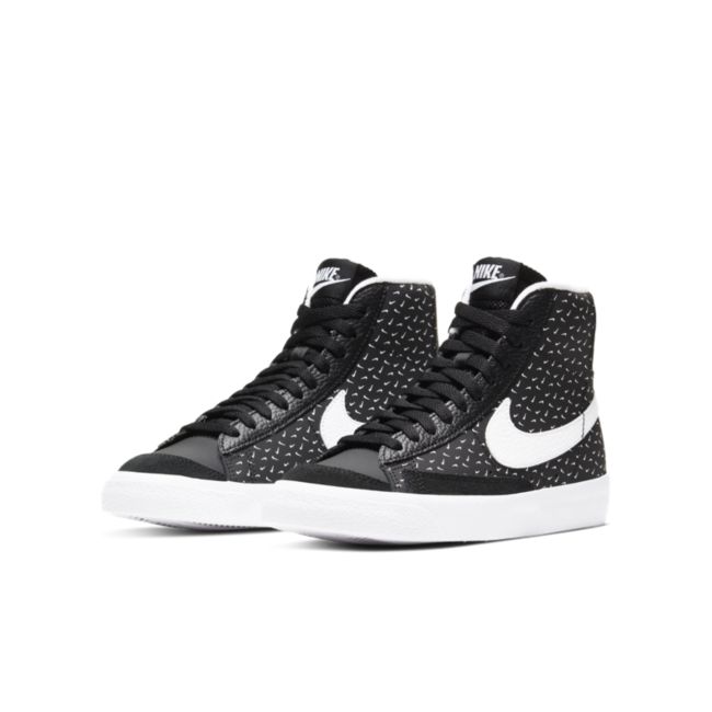 Nike Blazer Mid '77 DC9197-001 04