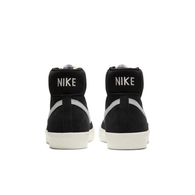 Nike Blazer Mid '77 CW2371-001 03