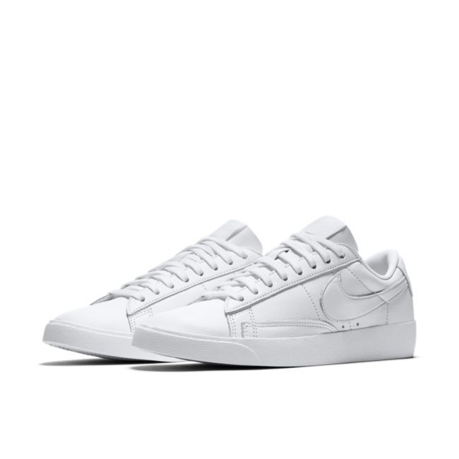 Nike Blazer Low LE AV9370-111 03