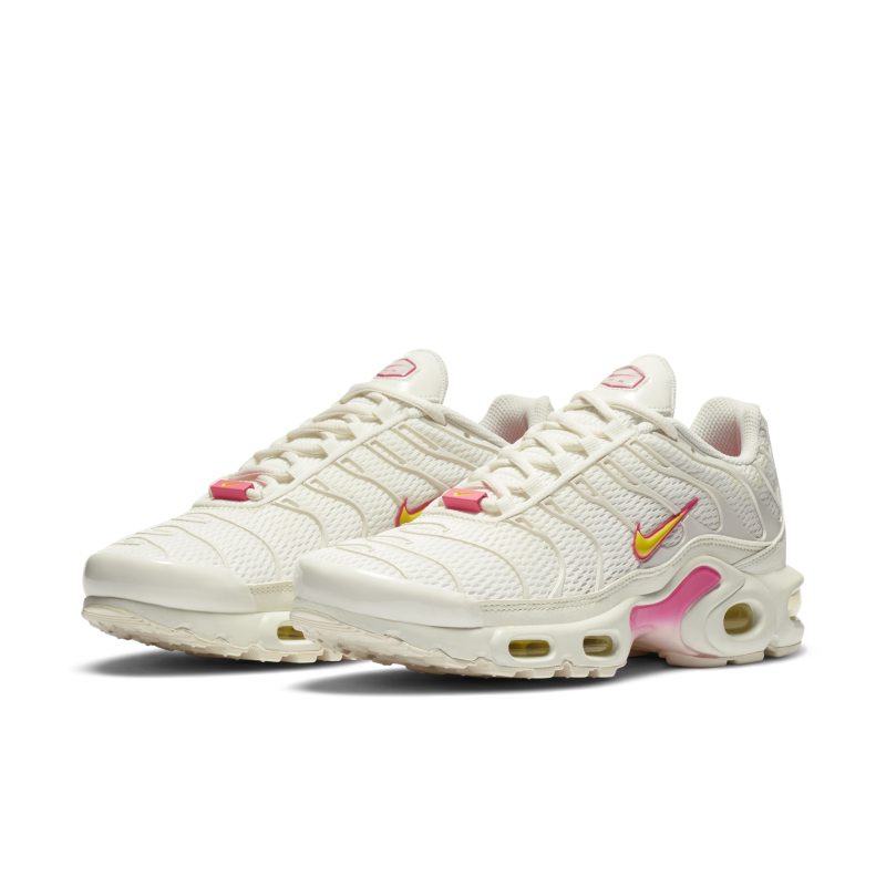 Nike Air Max Plus CZ0373-100 02