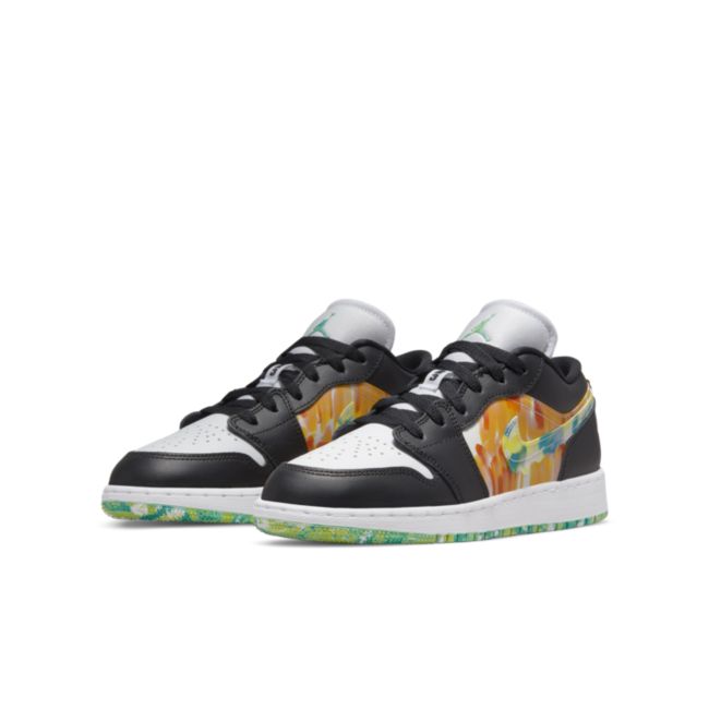 Jordan 1 Low SE DJ6252-038 04