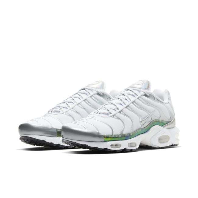 Nike Air Max Plus CW2646-100 02