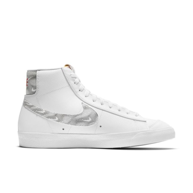 Nike Blazer Mid '77 DH3985-100 02