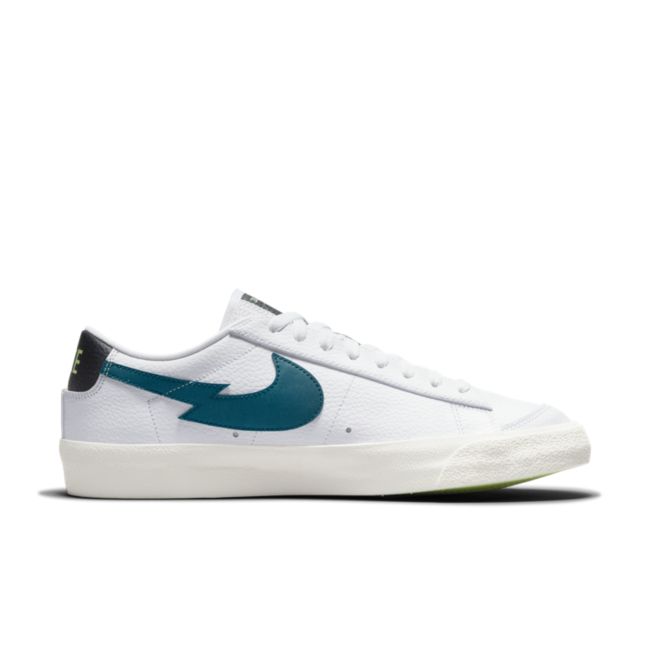 Nike Blazer Low '77 DJ6895-100 02