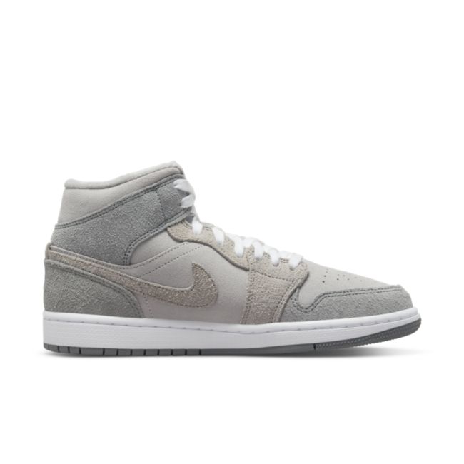 Jordan 1 Mid SE DO7139-002 04