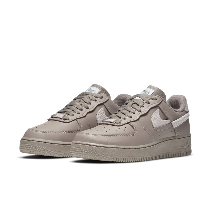 Nike Air Force 1 LXX DH3869-200 02