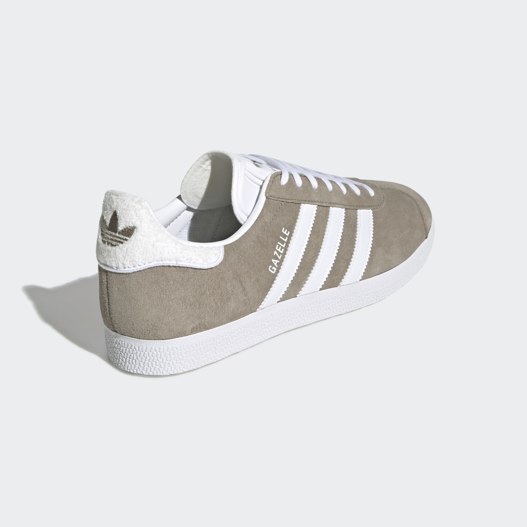 adidas Gazelle EE5499 02