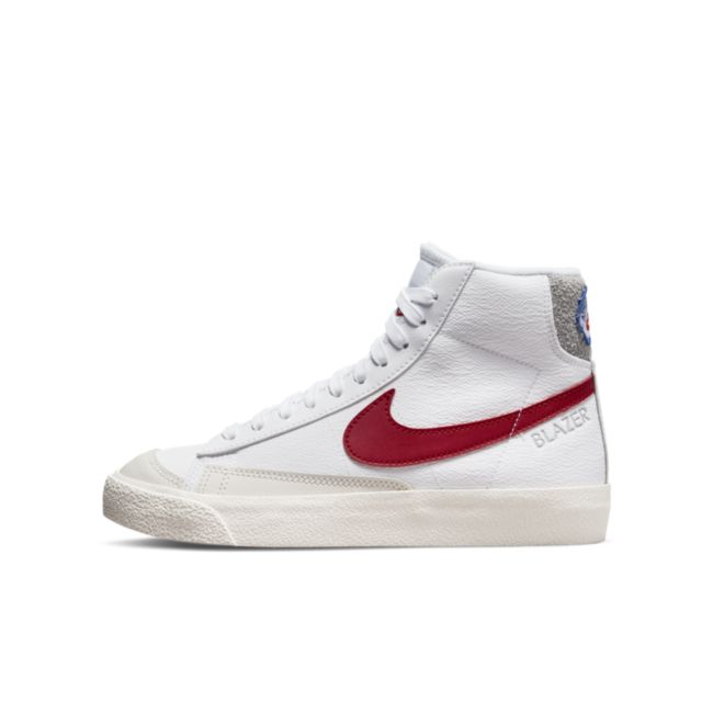 Nike Blazer Mid '77 DH9700-100 02