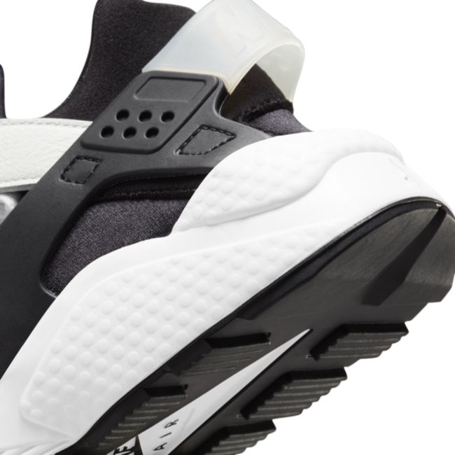 Nike Air Huarache DD1068-001 03