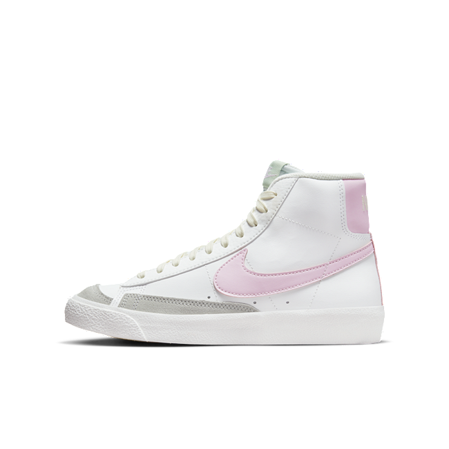 Nike Blazer Mid '77 DA4086-106 01