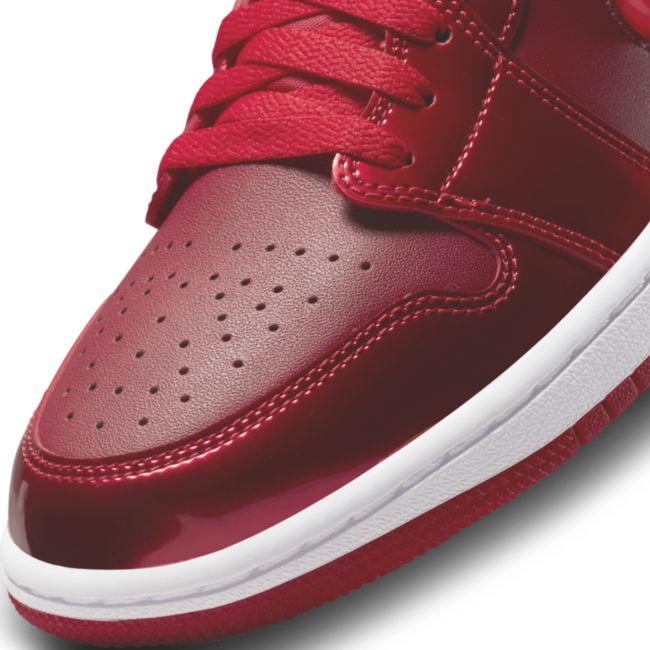 Jordan 1 Low SE DH5893-600 03