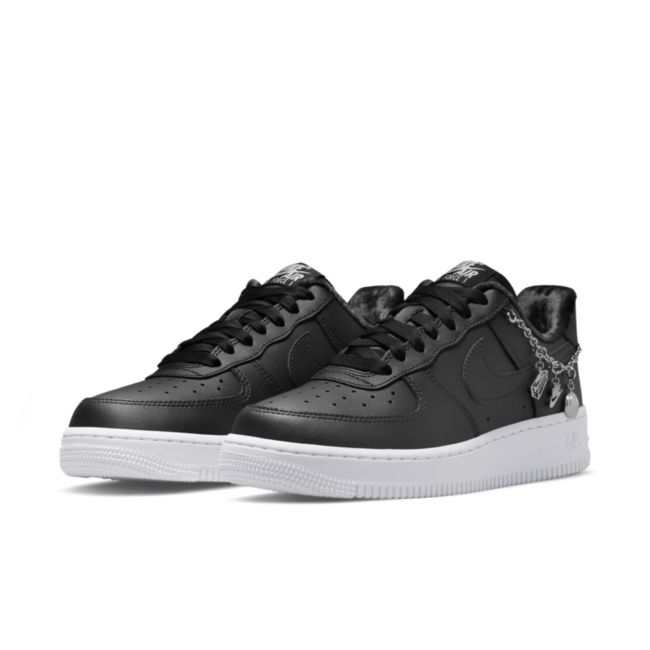 Nike Air Force 1 '07 LX DD1525-001 04