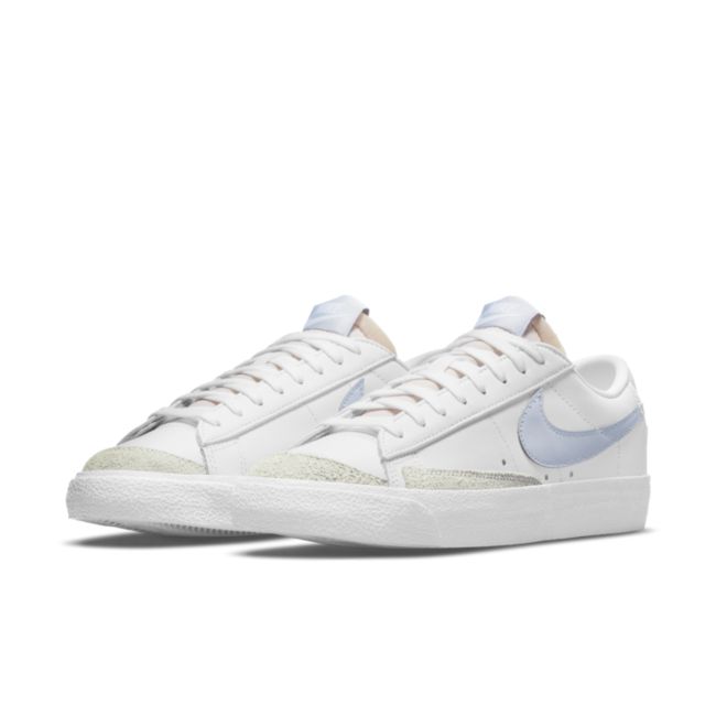 Nike Blazer Low '77 DC4769-103 04