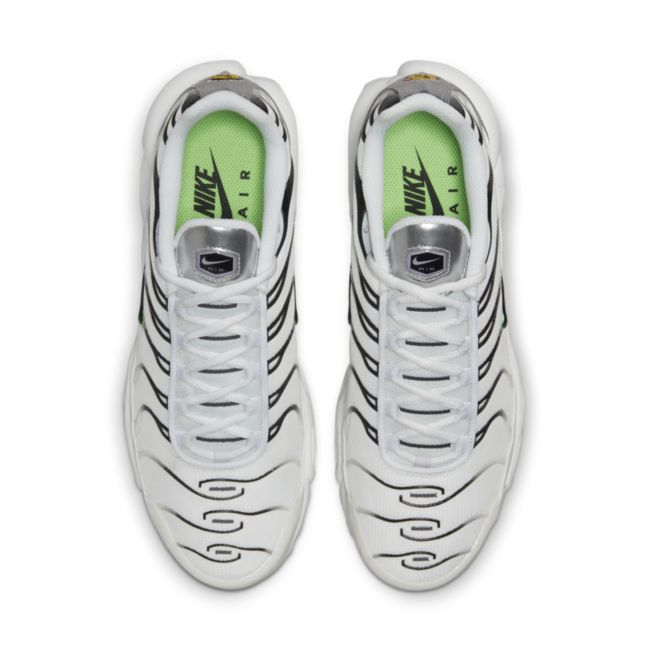 Nike Air Max Plus DN6997-100 02