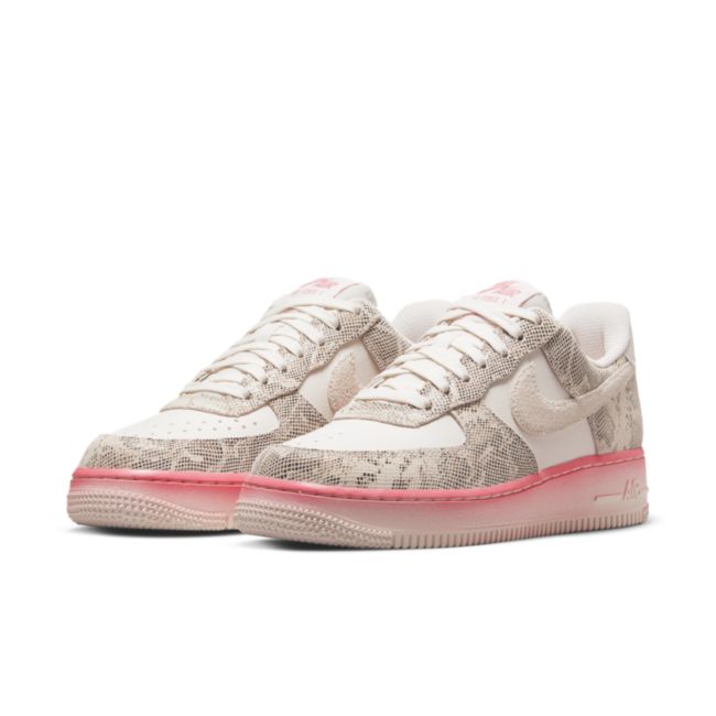 Nike Air Force 1 '07 LX DV1031-030 02