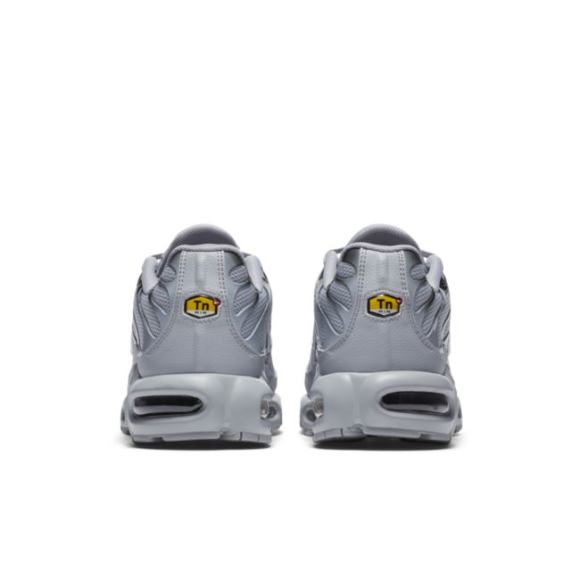 Nike Air Max Plus 852630-021 03