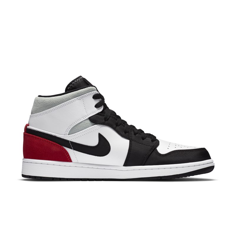 Jordan 1 Mid SE 852542-100 03