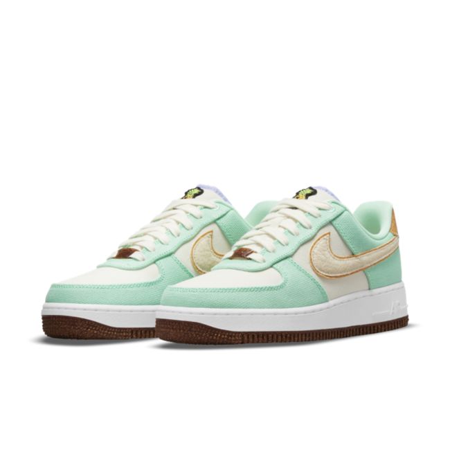 Nike Air Force 1 '07 LX CZ0268-300 02