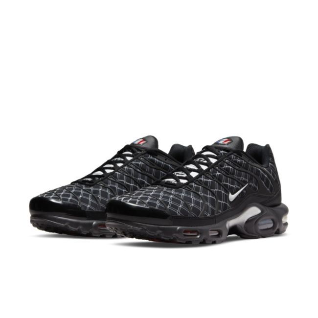 Nike Air Max Plus DV3194-001 02