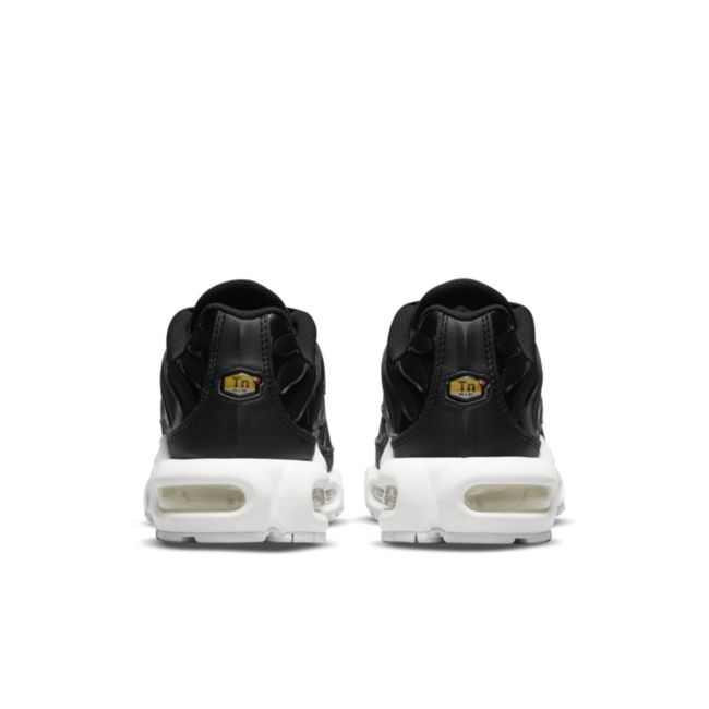 Nike Air Max Plus DM2362-001 04