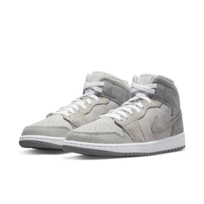 Jordan 1 Mid SE DO7139-002 03