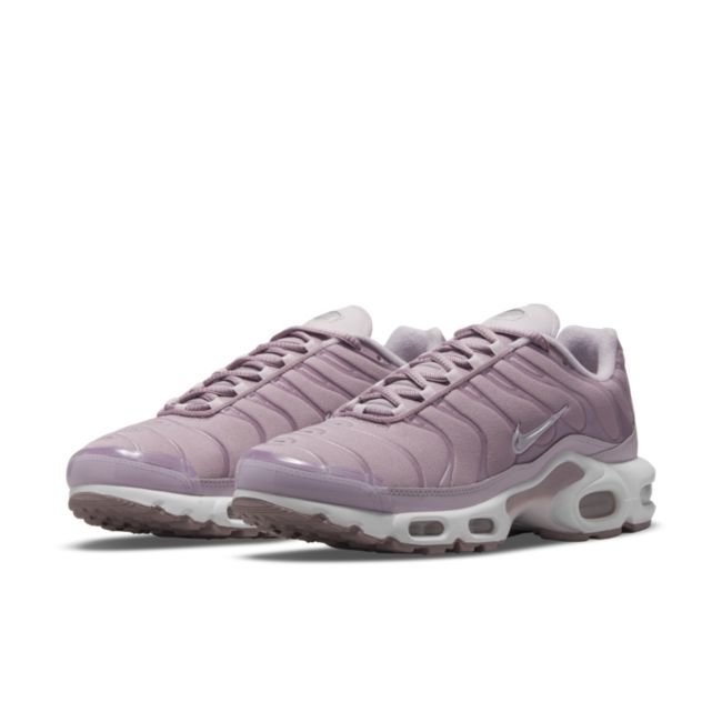 Nike Air Max Plus DJ5421-500 02