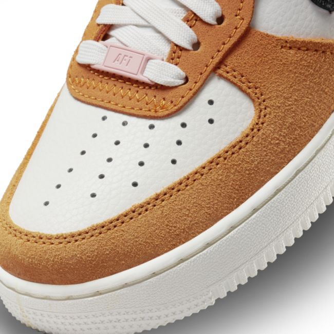 Nike Air Force 1 LXX DQ0858-100 03