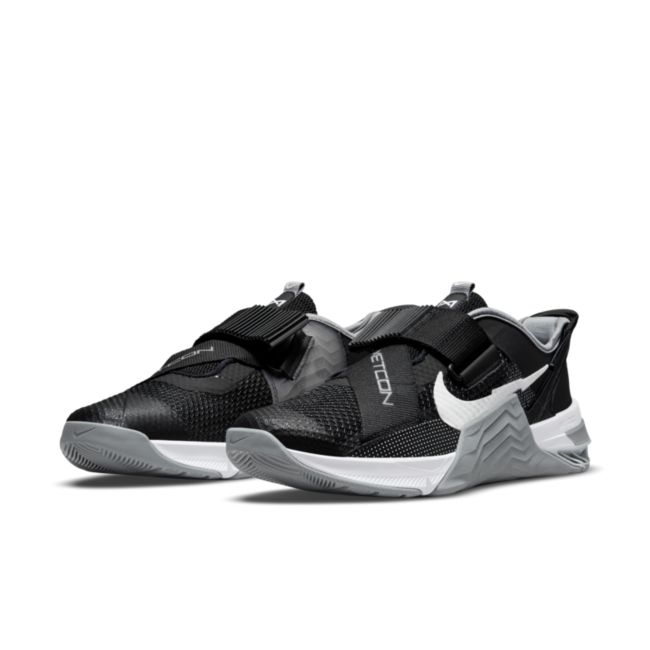 Nike Metcon 7 FlyEase DH3344-010 02