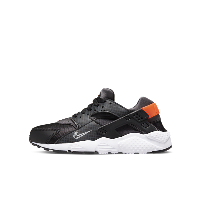 Nike Huarache Run DR0173-001 01