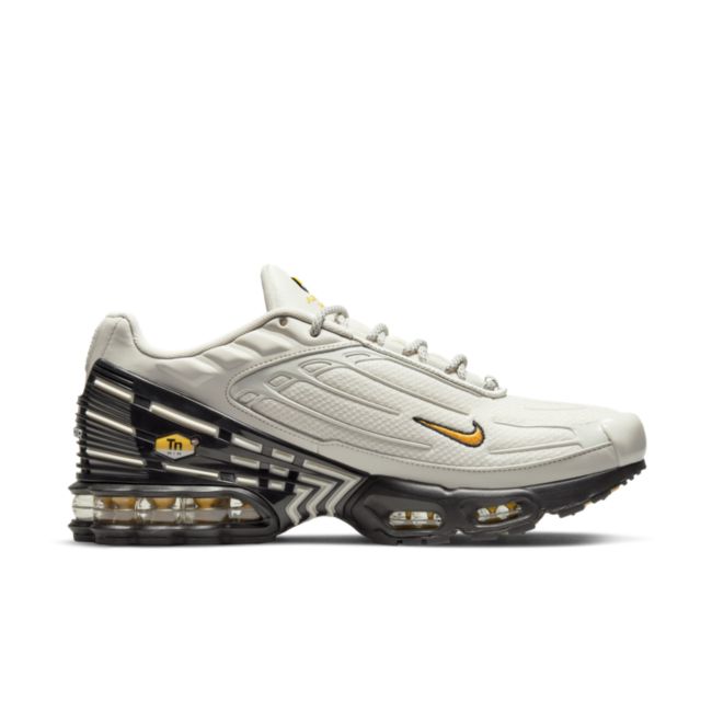 Nike Air Max Plus 3 DO6385-001 02