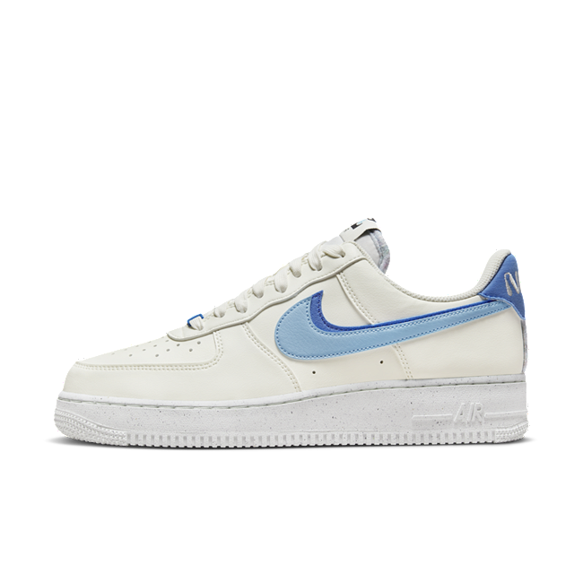 Nike Air Force 1 '07 LV8 DO9786-100