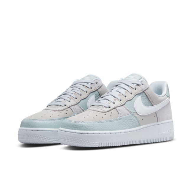 Nike Air Force 1 '07 DR3100-001 02