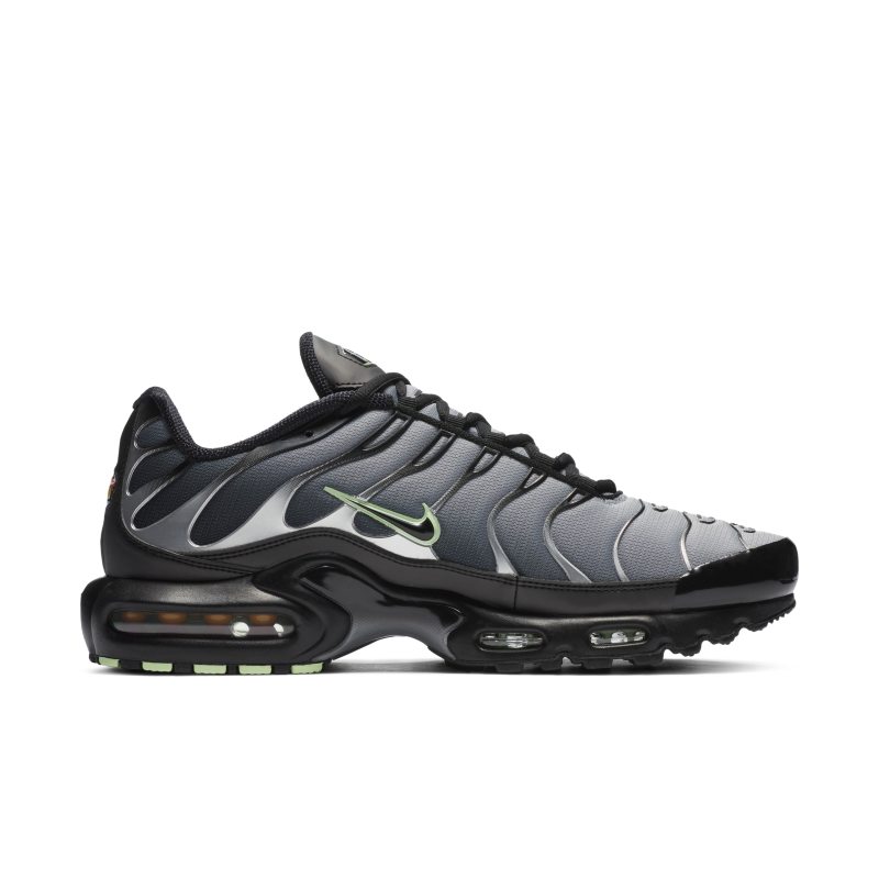 Nike Air Max Plus CZ7552-001 03